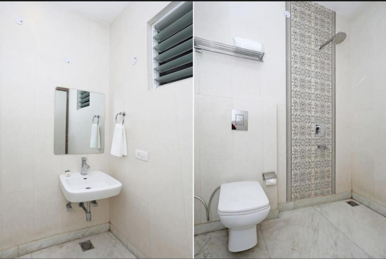 Group Of Cashew - - Nearest Metro Station 4* New Delhi
