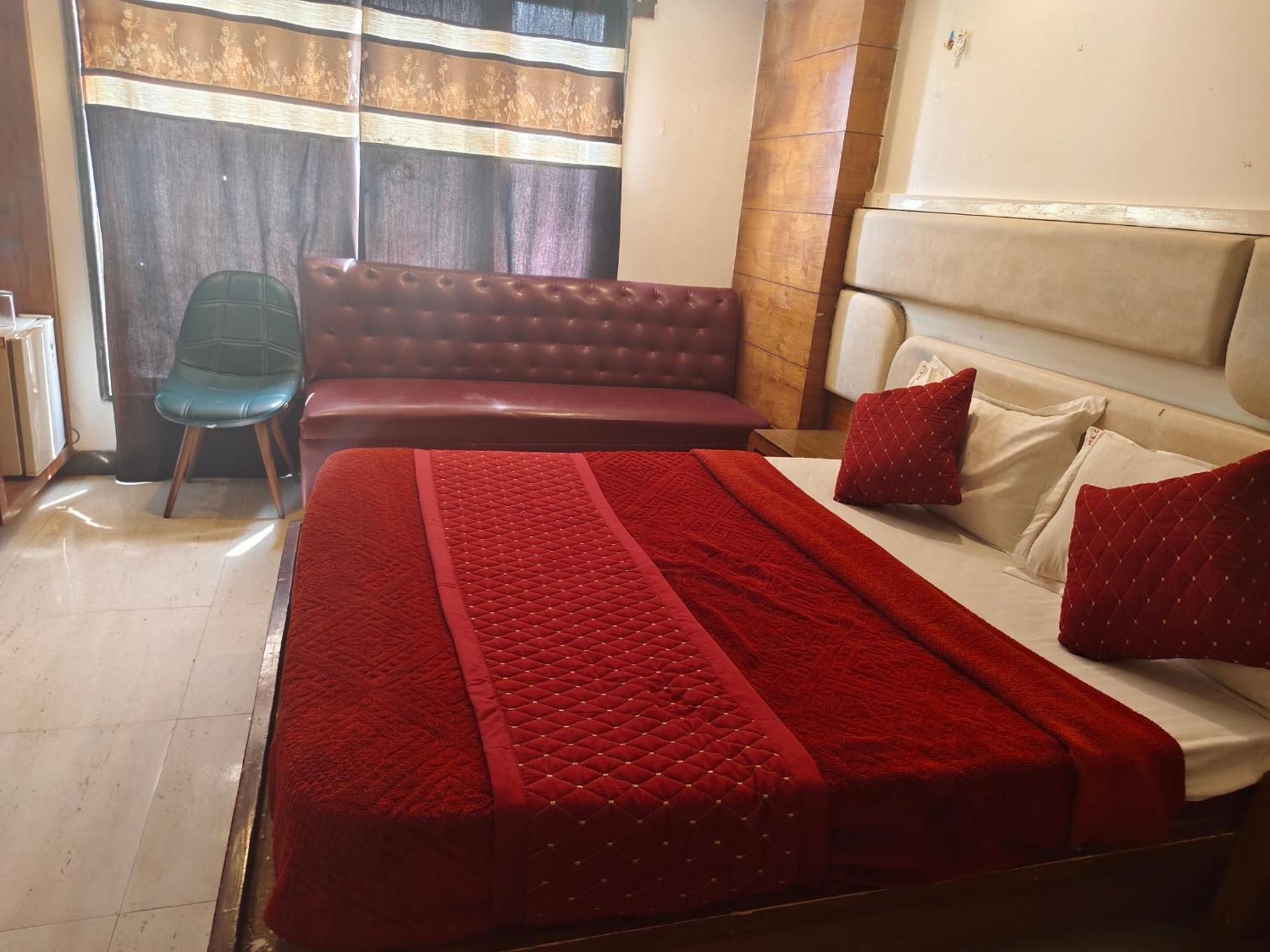Group Of Cashew - - Nearest Metro Station Hotel New Delhi